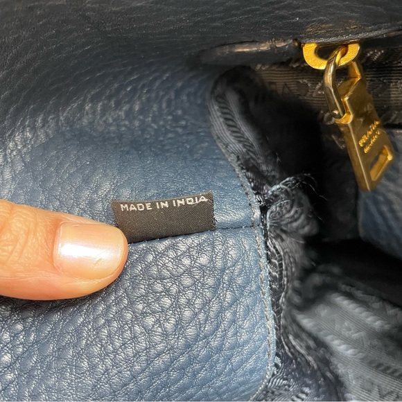 Prada Vitello Daino Pebble Leather Side Pocket Tote Bag - Picture 8 of 16